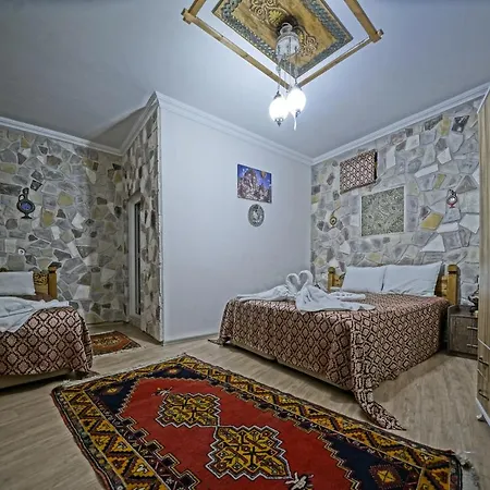 Art Stone Otel 2*