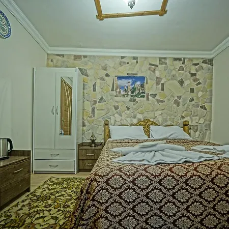 Art Stone Otel 2*