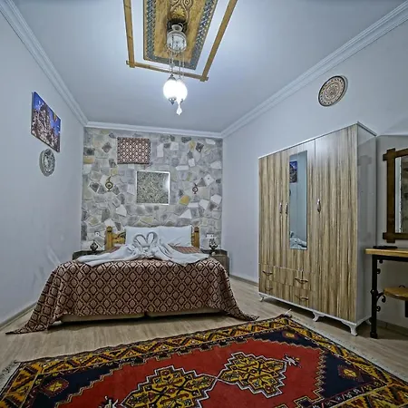Otel Art Stone 2*